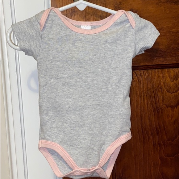 Modern baby bodysuits - Picture 2 of 5